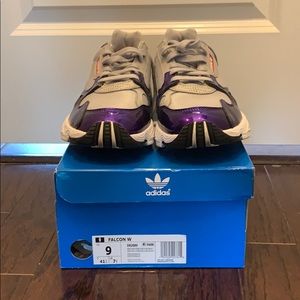 Adidas Falcon size 9